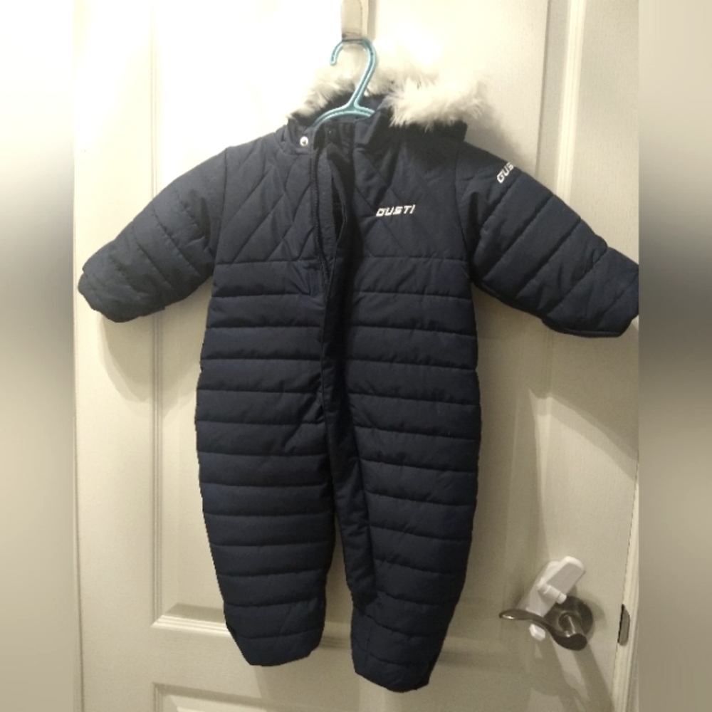Gusti snow suit